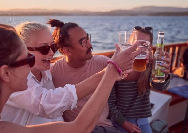 Oslo: Oslofjord Fjord-Style Dinner Cruise - Sunset, music, and the return to Oslo