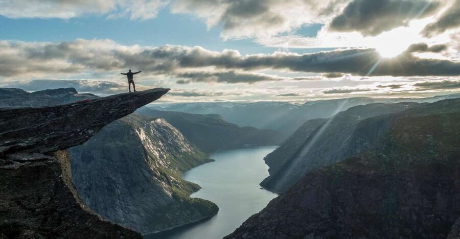 Overnight: Trolltunga Via Ferrata Sky Ladder Glamping - Key points at a glance
