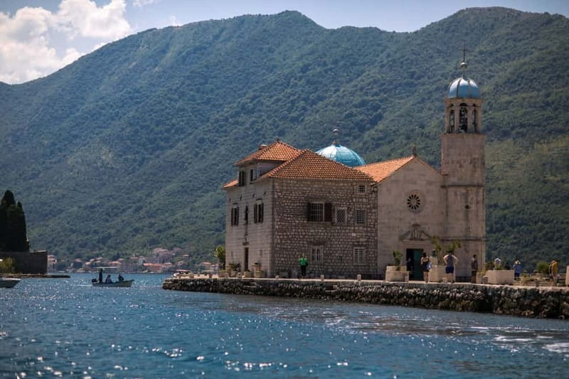 Perast Kotor Bay: boat ride to Our lady of the Rocks & back - Meeting beside the Museum of Perast