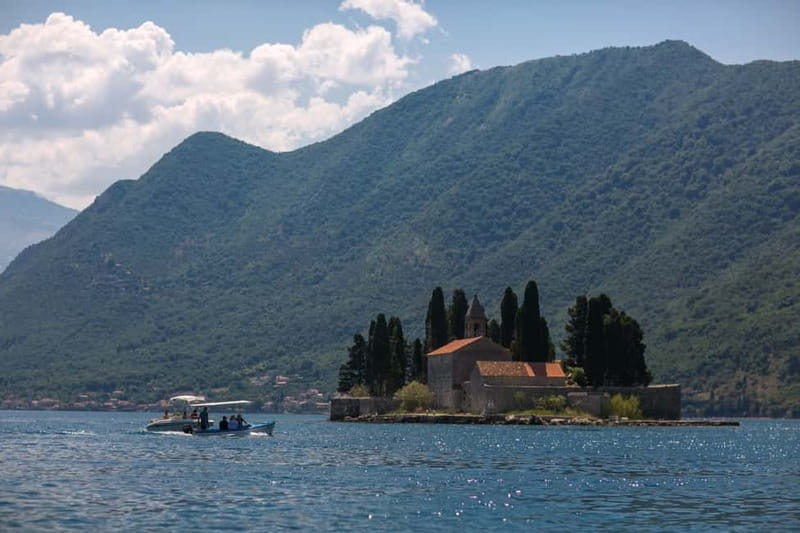 Perast Kotor Bay: boat ride to Our lady of the Rocks & back - Practical tips for a smoother visit