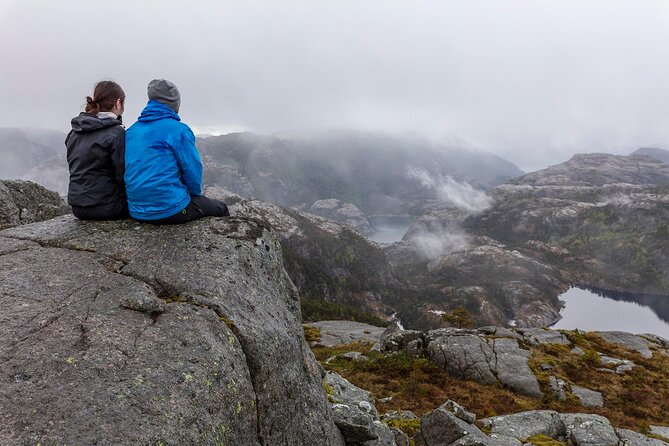 Preikestolen Hidden Trail Hike + Lunch and Canoe Trip - Canoeing across Refsvatnet