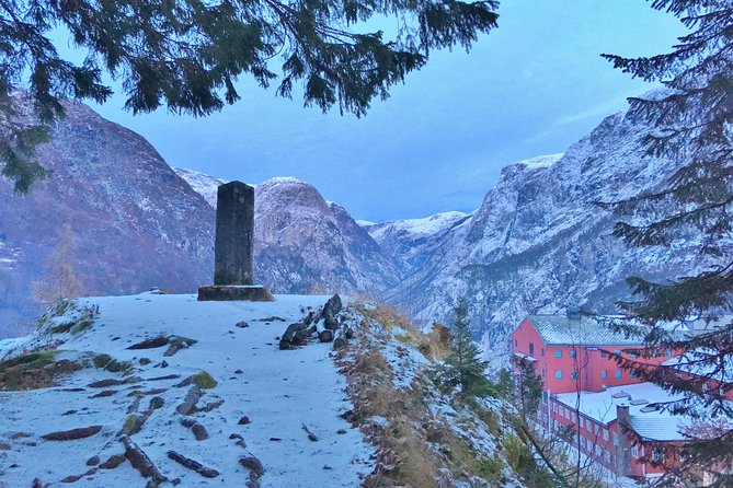 PRIVATE GUIDED TOUR: Highlights of Norway – Trip to the Sognefjord – WINTER - What the guide adds to the day
