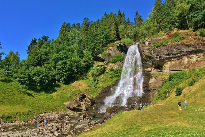 PRIVATE GUIDED TOUR: Queen of the Fjords - tour from Bergen, 6 hours - From Bergen to Osterfjord, the scenic road starts quickly