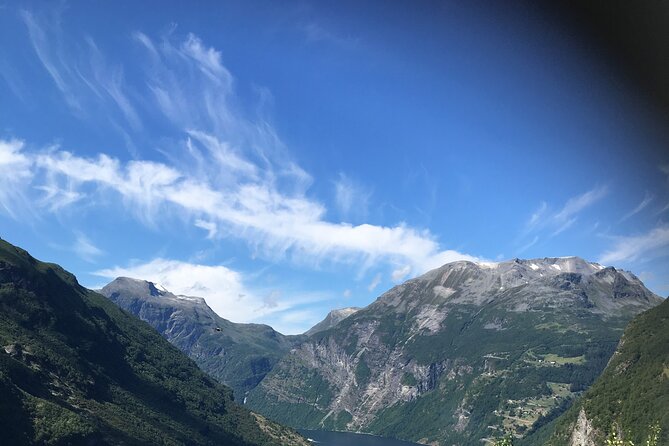 Private tour Geiranger and Glaciers 1 to 15 people - Why a private guide changes the day
