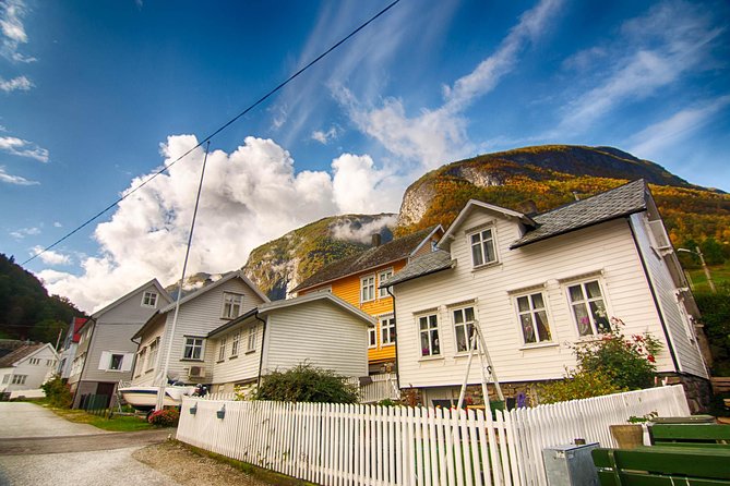 Private tour to Sognefjord and Flåm from Bergen, 24 hr refundable - The Flåmsbana railway is the grand finale
