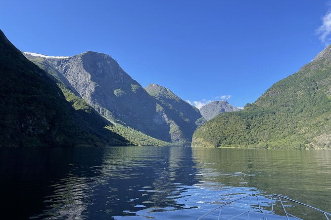 Private yacht Cruise in Flåm and Gudvangen, Nærøyfjord - What comes onboard