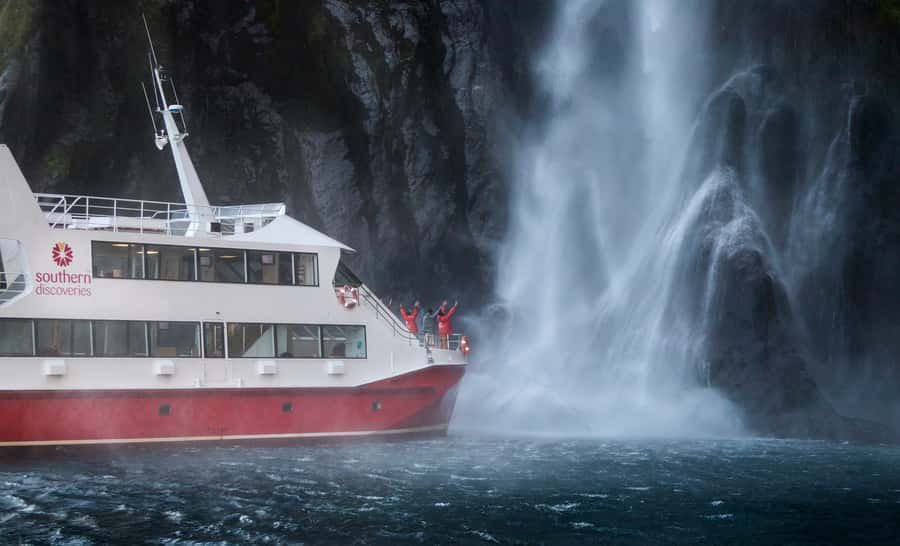 Queenstown: Milford Sound Flight and Cruise - Weather, safety, and the honest trade-off