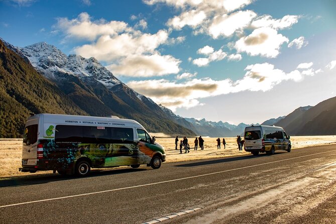 Queenstown to Te Anau via Milford Sound inc Cruise & Lunch - Starting in Queenstown beside Lake Wakatipu