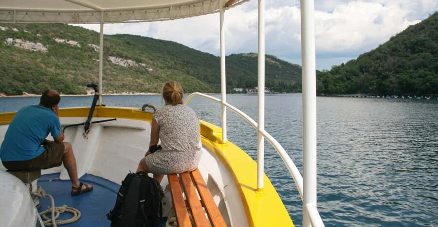 Rovinj: Lim Fjord and Pirate Cave Boat Tour - Pirate Cave and Its Café