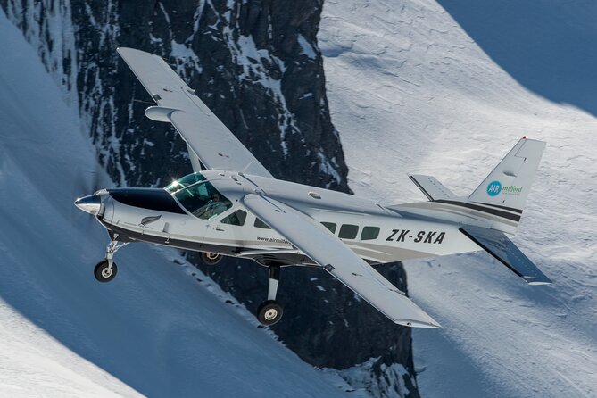 Scenic Flight Transfer to Queenstown from Milford Sound - Before takeoff at Milford Sound Airport