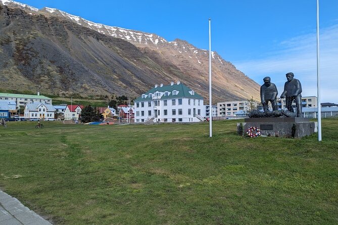Self-Guided Tour of Ísafjörður: Art, History, and Architecture - The old hospital, Sjúkrahúsið
