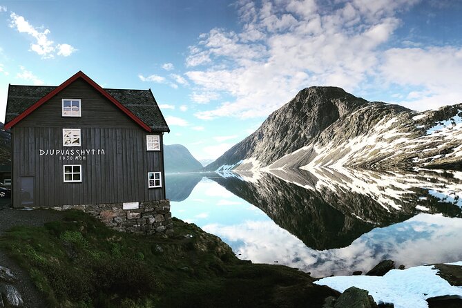 Shared Tour of Geiranger from Hellesylt - Climbing toward Geiranger and Dalsnibba