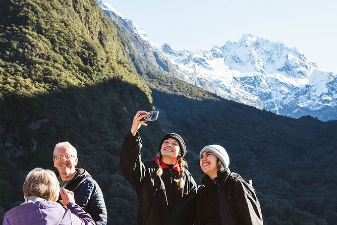 Small Group, Award Winning Milford Sound Day Experience & Cruise - Eglinton Valley and Mirror Lakes