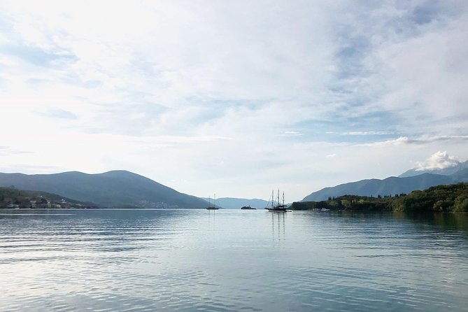 Stand-Up-Paddle Board at Bay of Kotor from Tivat or Kotor - What happens to your belongings