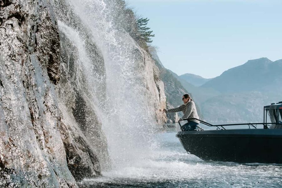 Stavanger: Boat Safari to Lysefjord and Preikestolen - Returning through the fjord with more stories