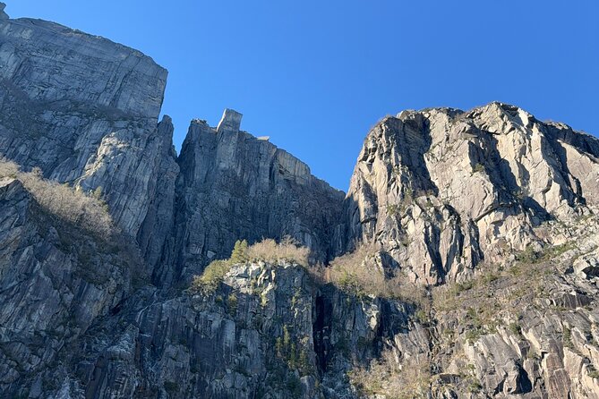 Stavanger Boat Tour with Pulpit Rock, Waterfalls and Goats - Goats, seals, and small surprises on the water