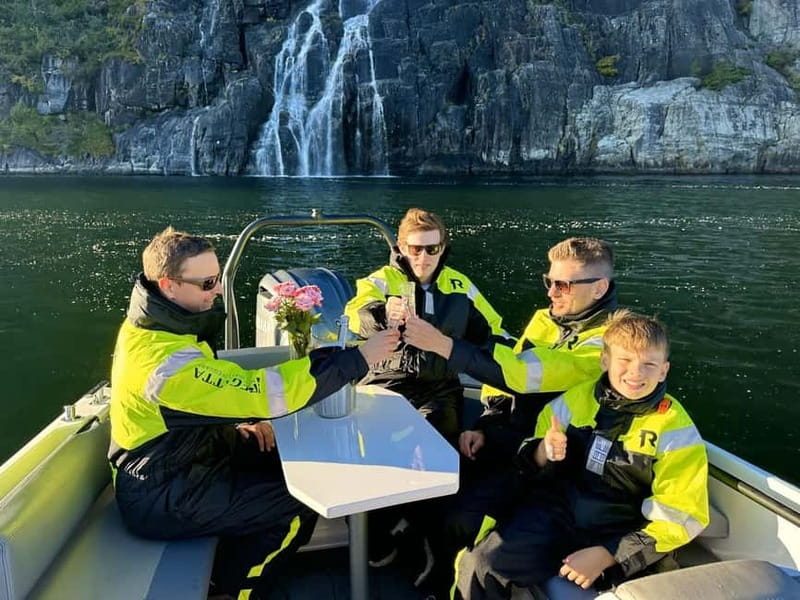 Stavanger: Guided Lysefjord Cruise to Pulpit Rock - The optional minibus and speedboat round trip