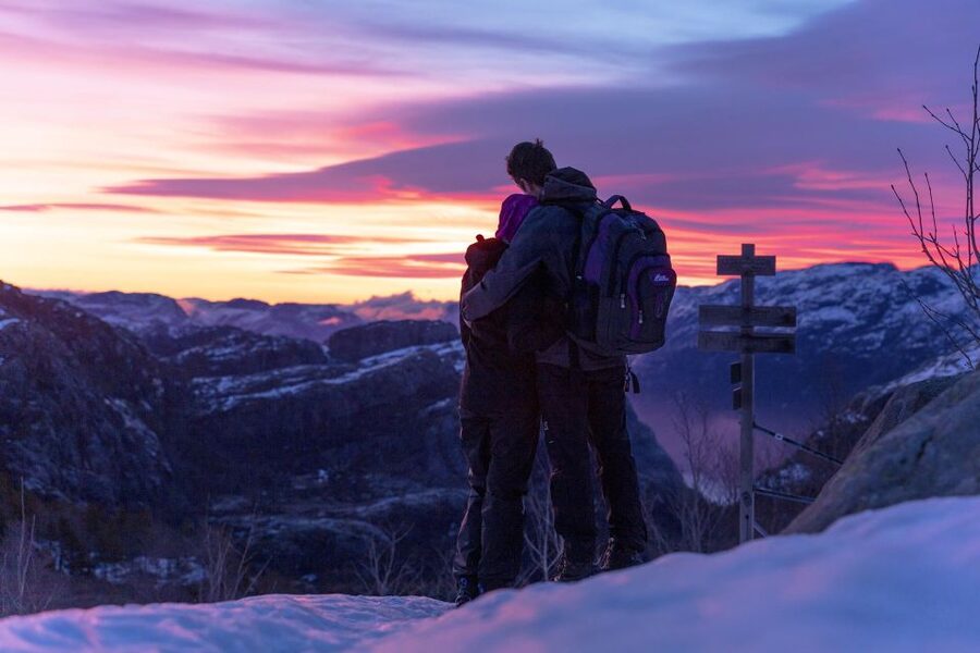 Stavanger: Preikestolen Sunrise Hike with Breakfast Buffet - Should you book it?