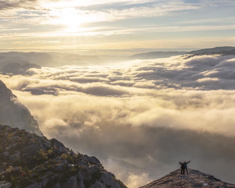 Stavanger: Preikestolen Sunrise Hike with Breakfast Buffet - Reaching the famous cliff above Lysefjorden