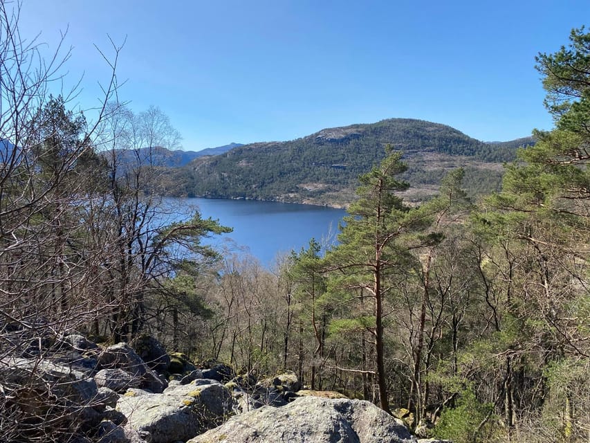 Stavanger: Preikestolen Tour with Guide and Pickup - A practical way to use your 4.5 hours