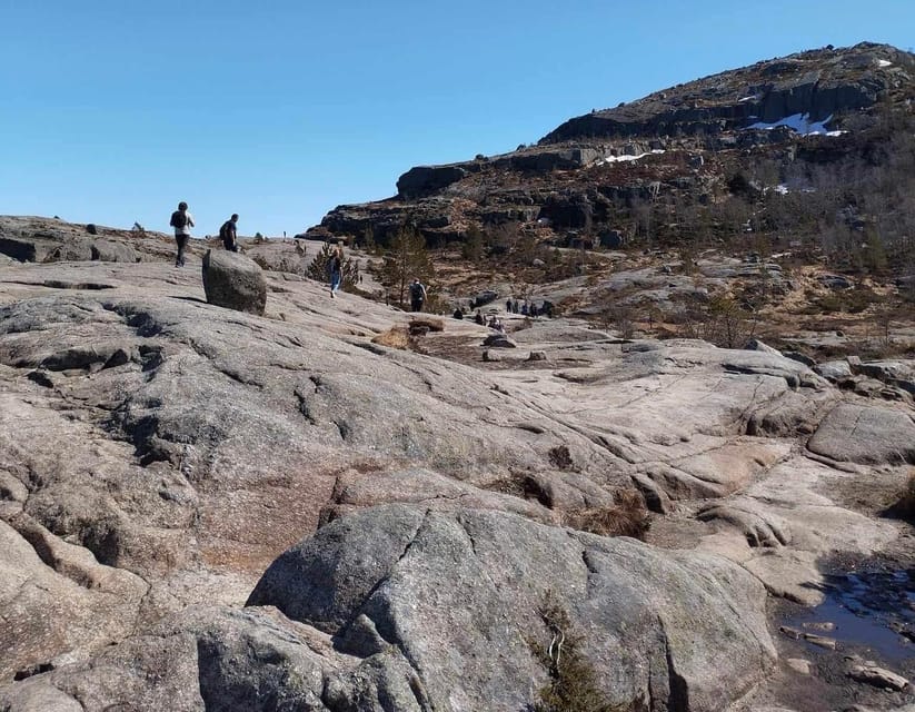 Stavanger: Preikestolen Tour with Guide and Pickup - Should you book the Preikestolen tour?