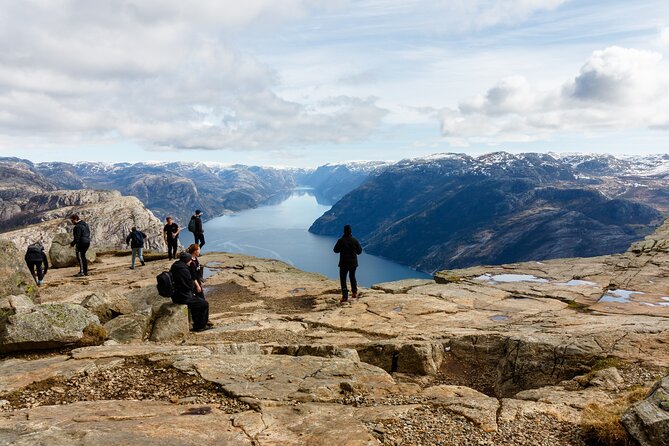 Stavanger Pulpit Rock Guided Private Hike with Hotel Pickup - A private start from your Stavanger hotel