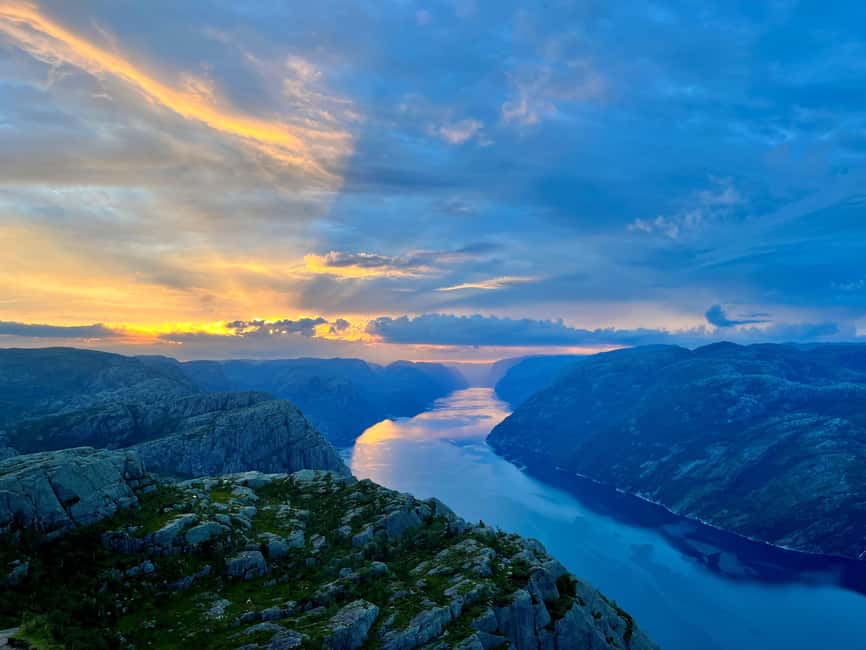 Stavanger/Sandnes: Preikestolen Guided Hidden Nature Hike - Neverdalsfjellet and the view most people miss