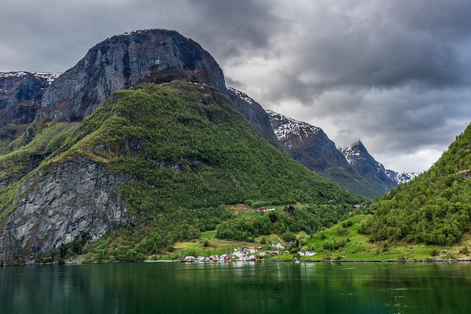 The Scenic Roadtrip, Oslo to Bergen via Flam & the Fjords - Choosing the Flåm Railway or a Nærøyfjord cruise
