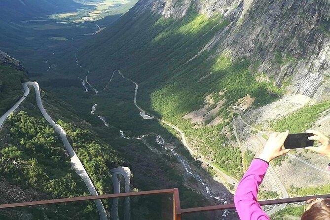 Trollstigen 100% Highlights Fjord to Troll 10 stops 16 seats max - Gudbrandsjuvet turns moving water into a main event