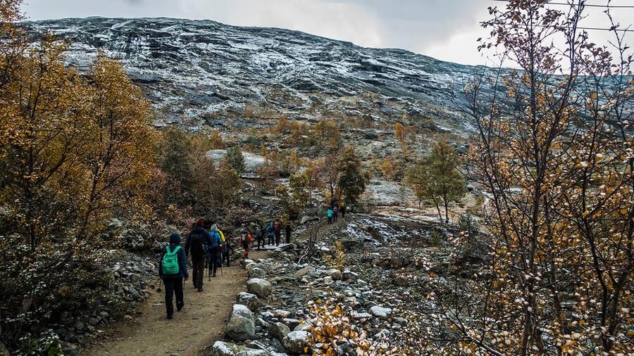 Trolltunga Autumn Hike Go Viking - P2 in Skjeggedal is the real autumn starting point