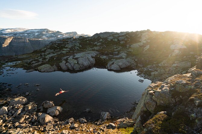 Trolltunga Classic Overnight Hike - The value of a group capped at 10