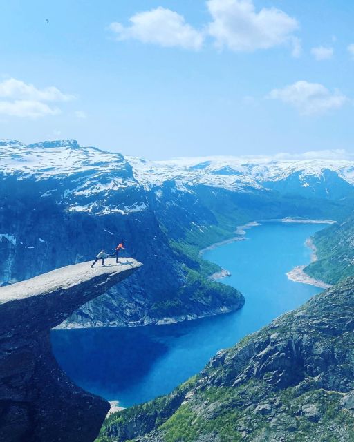 Trolltunga Helicopter & Waterfalss Sightseeing From Bergen - Why the helicopter changes the Trolltunga experience