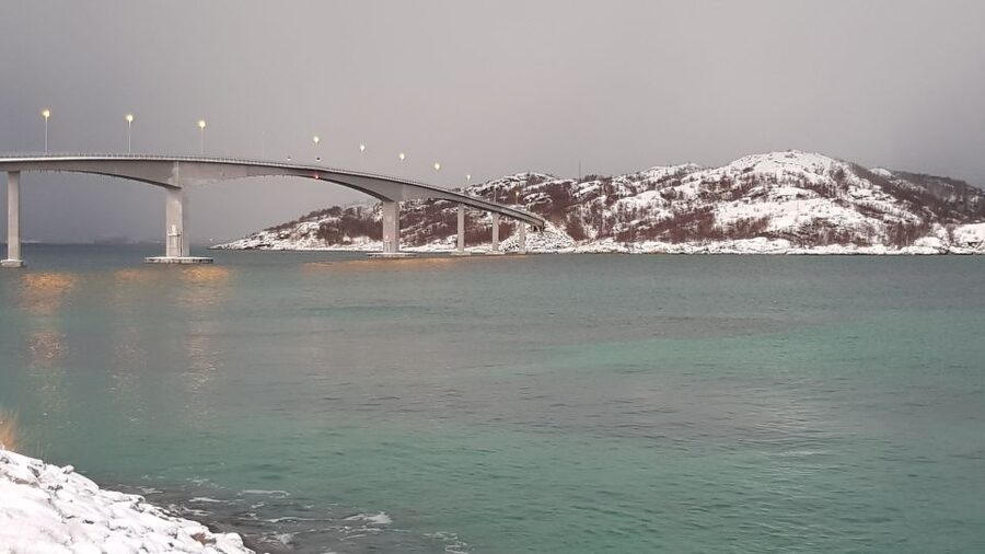 Tromso: All-Inclusive Arctic Fjords and Sommarøy Scenic Tour - Why Kvaløya and Sommarøy make a good day from Tromsø
