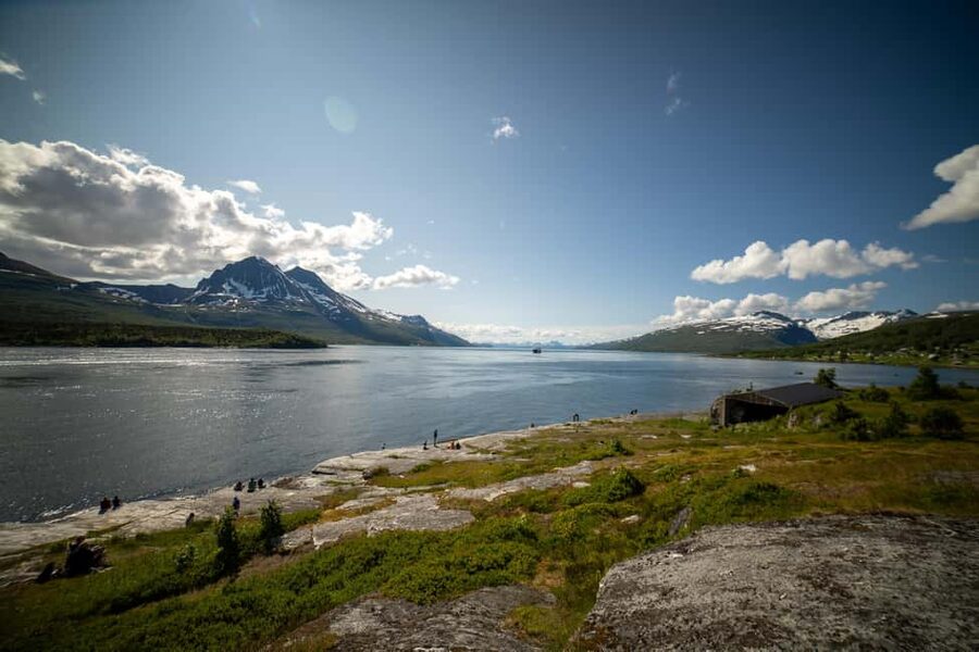 Tromsø: Fjord Adventure with Lunch and Photos - A six-hour route from Tromsø to the outer islands