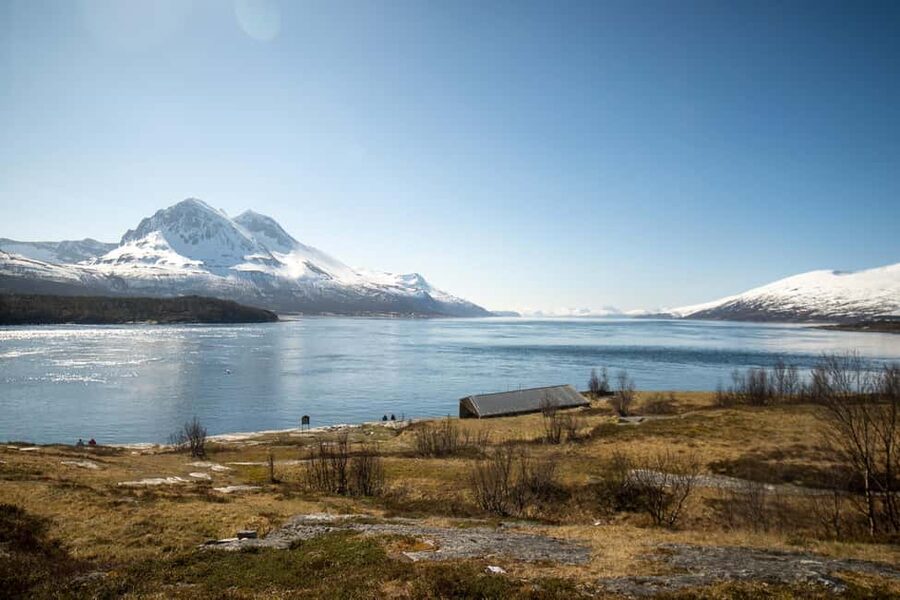 Tromsø: Fjord Adventure with Lunch and Photos - The guides make the long drives useful