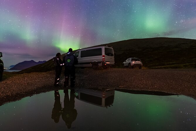 Tromsø Fjordland Aurora Chase Northern Lights by the Arctic Sea - Kaldfjord, Ersfjord, and Balsfjord by night