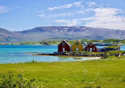 Tromsø: Fjords & Sommarøy Tour with Warm Local Lunch Option