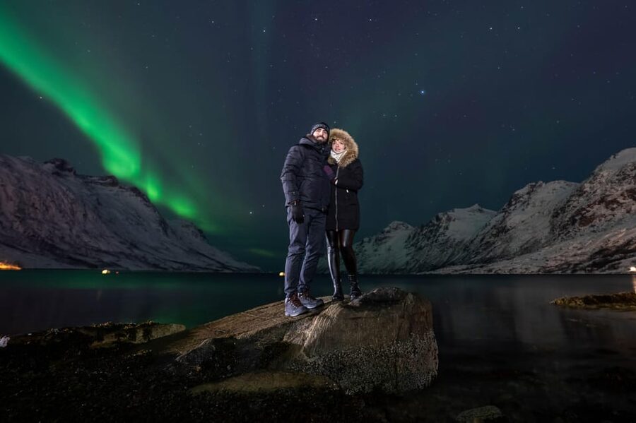 Tromsø: Midnight Fjord Tour - A small group makes the drive easier