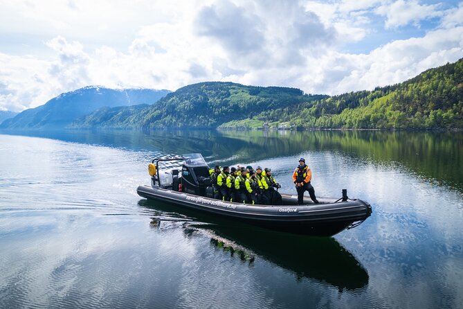 Ulvik scenic RIB adventure to Osafjord a Hardangerfjord branch - Why the small RIB format works